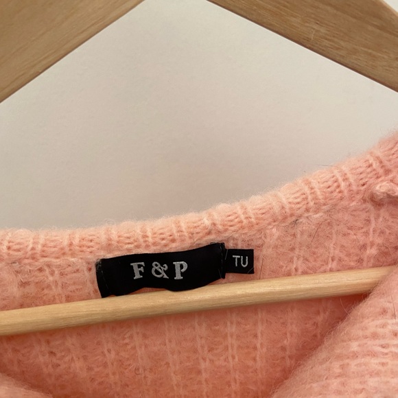 F&P Size S collard Sweater - Picture 4 of 4